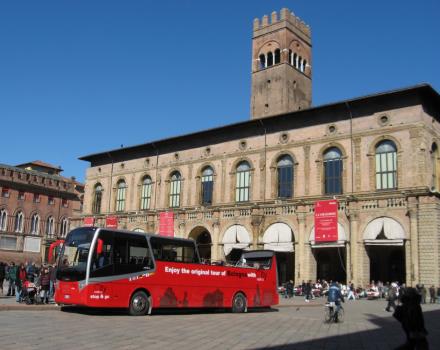 BW Plus Tower Bologna - City Red Bus tour